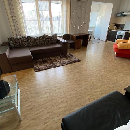 Podillia Modern Apartment Vinnicja Kültér fotó
