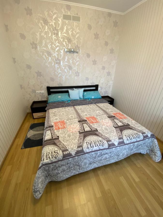 Podillia Modern Apartment Vinnicja Kültér fotó